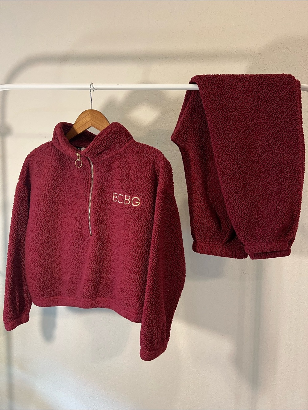 BCBGeneration Burgundy Sherpa Fleece Lounge Set Size Small